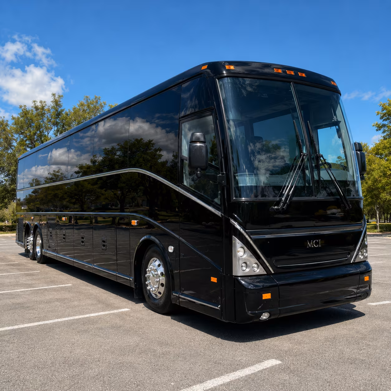 charter a bus from grand rapids to chicago detroit and beyond
