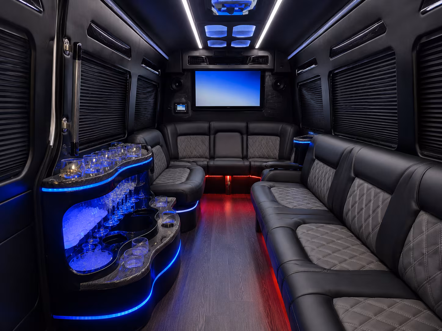 find the perfect bus for gvsu lakers games and west michigan college sports