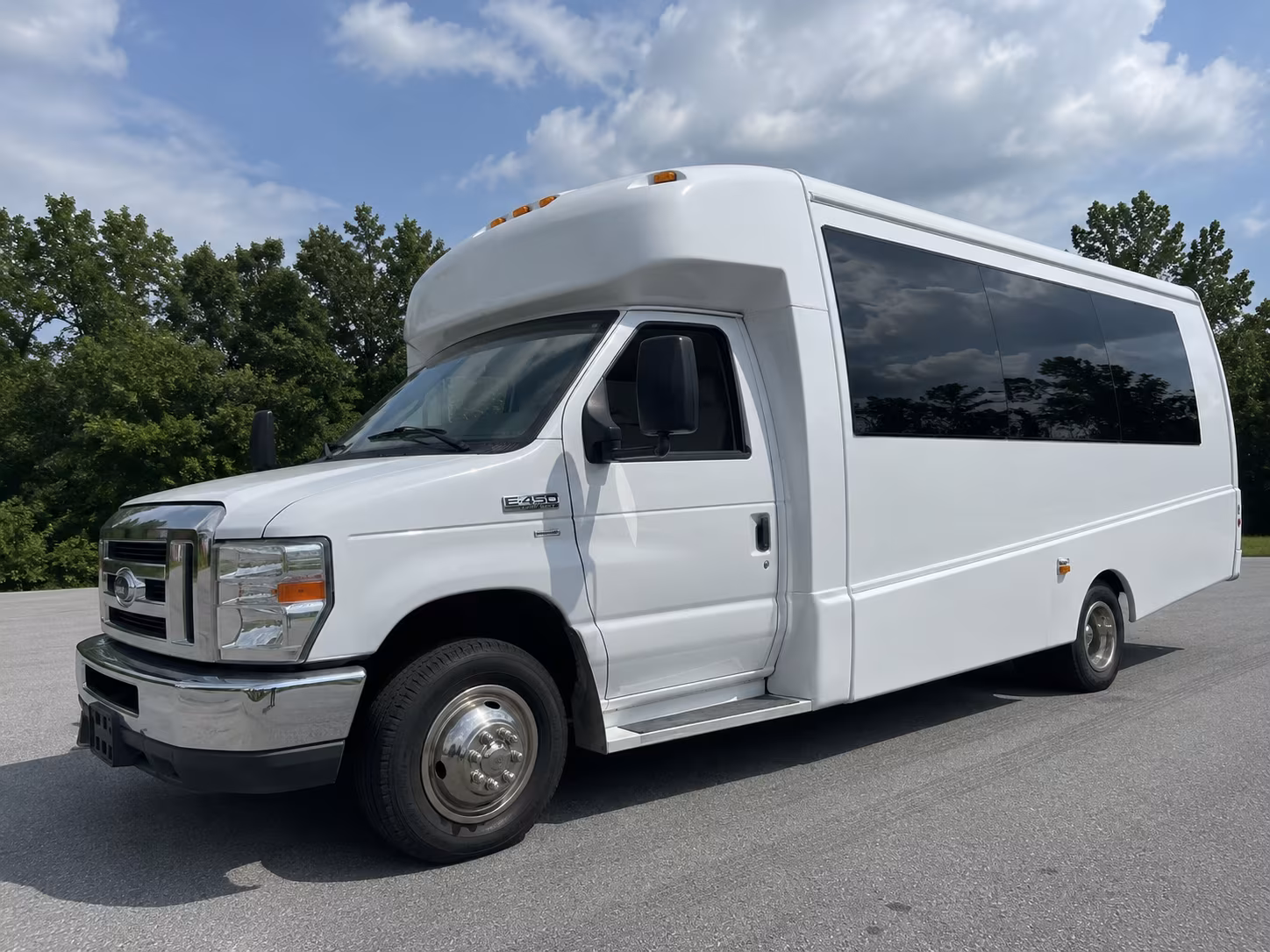 grand rapids concert party bus rental