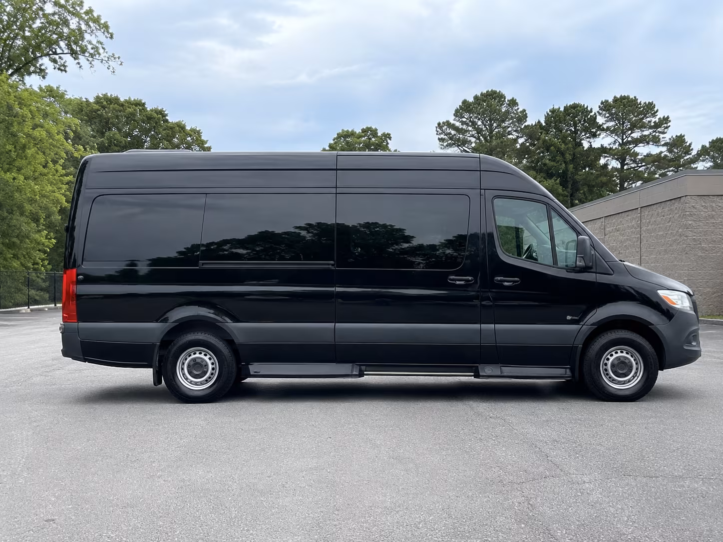 holland government and military transportation you can trust