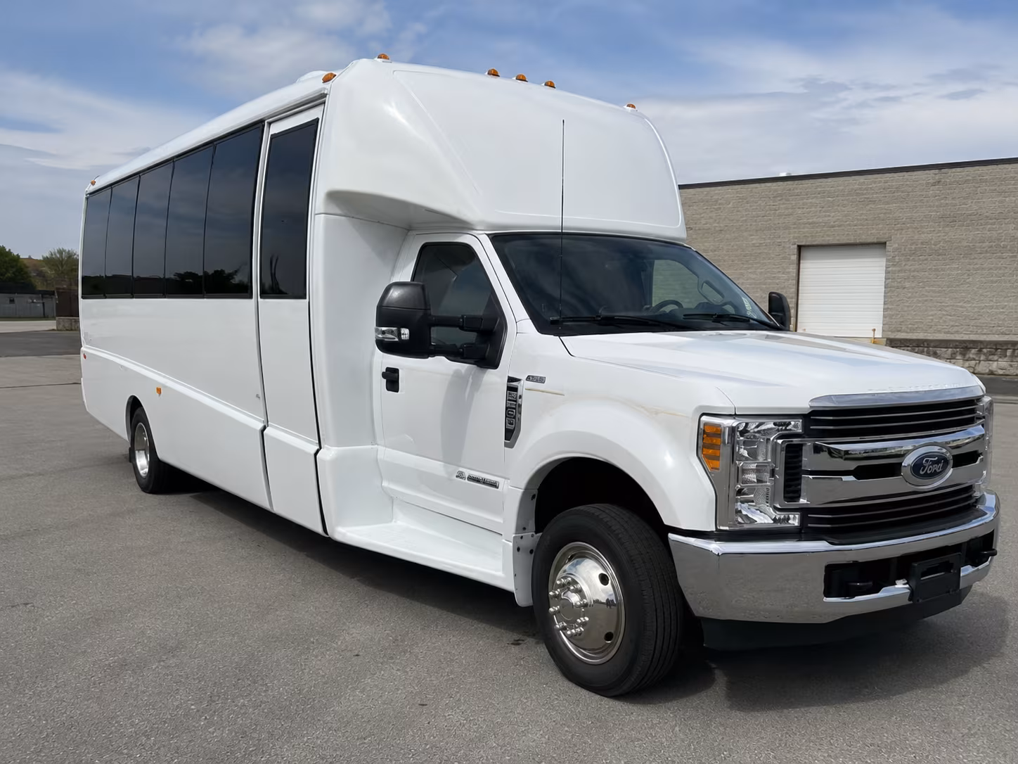 holland rent a charter bus for your holland sports team or fan group
