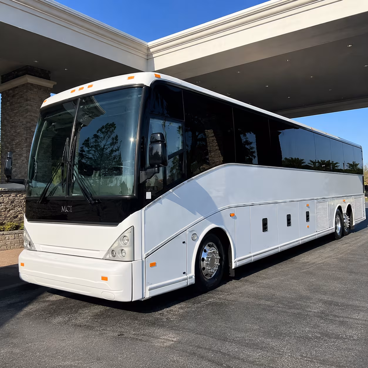 kalamazoo charter bus