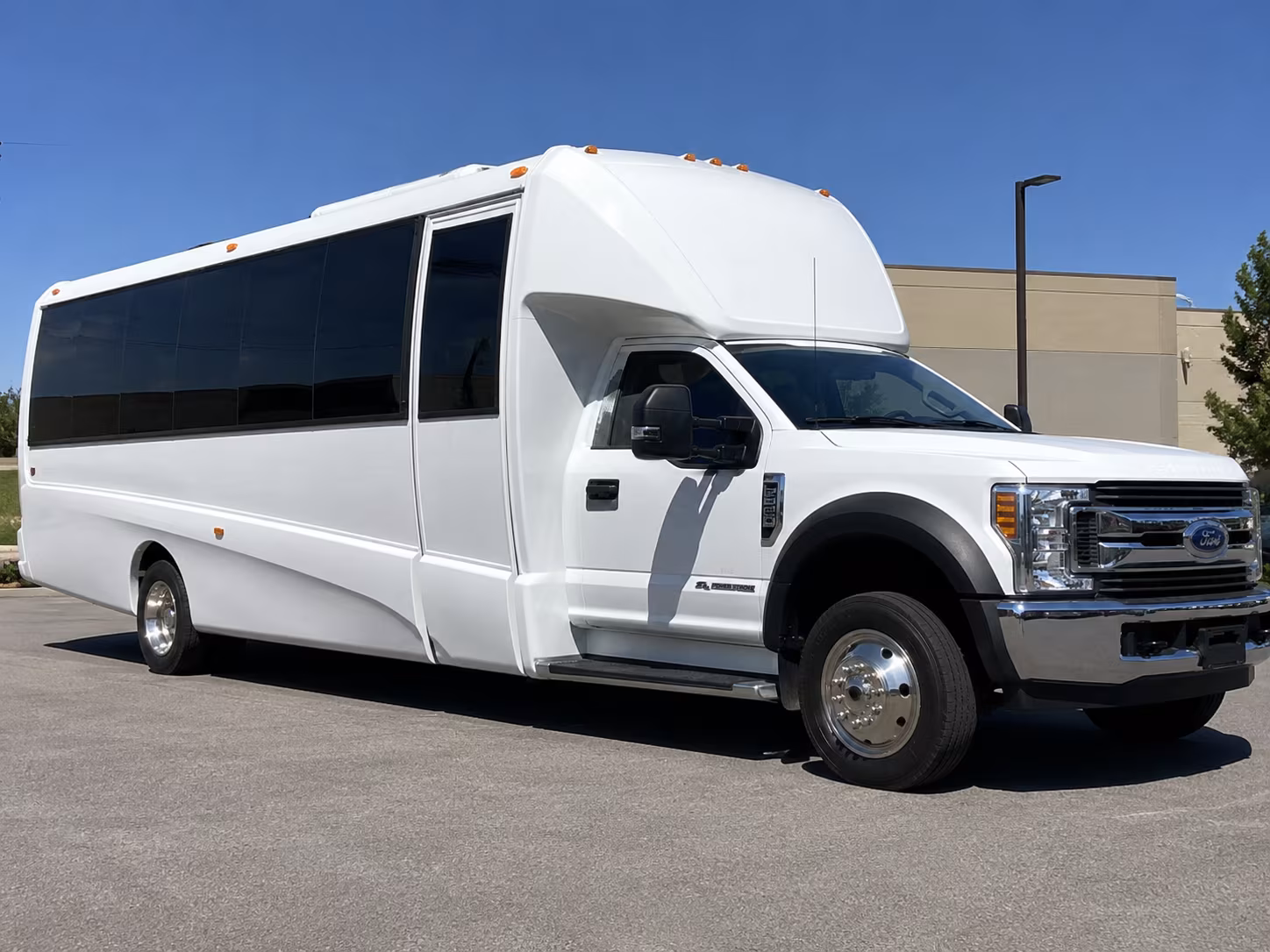 muskegon private employee transportation in muskegon