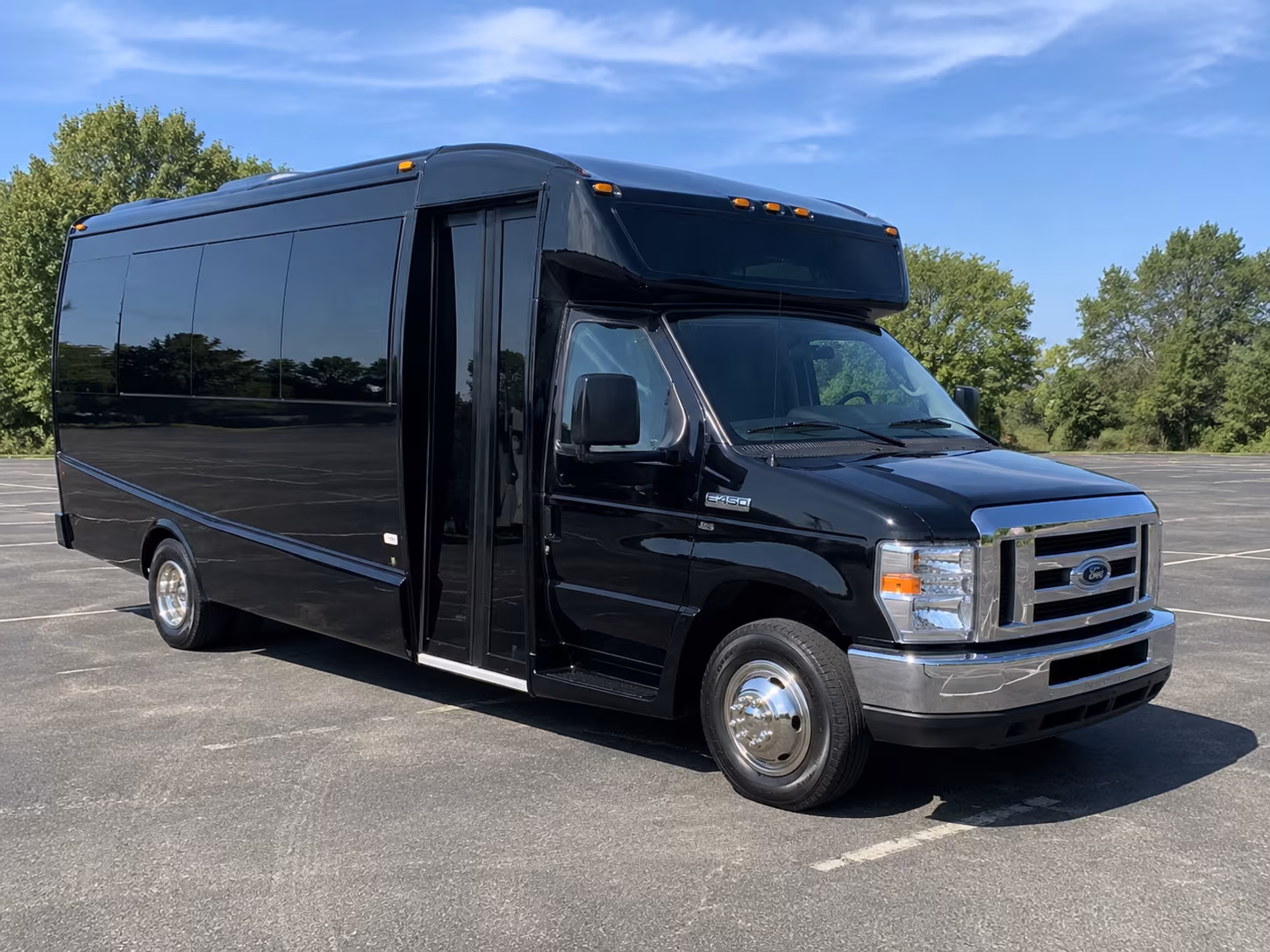 muskegon timely charter buses for muskegon private events