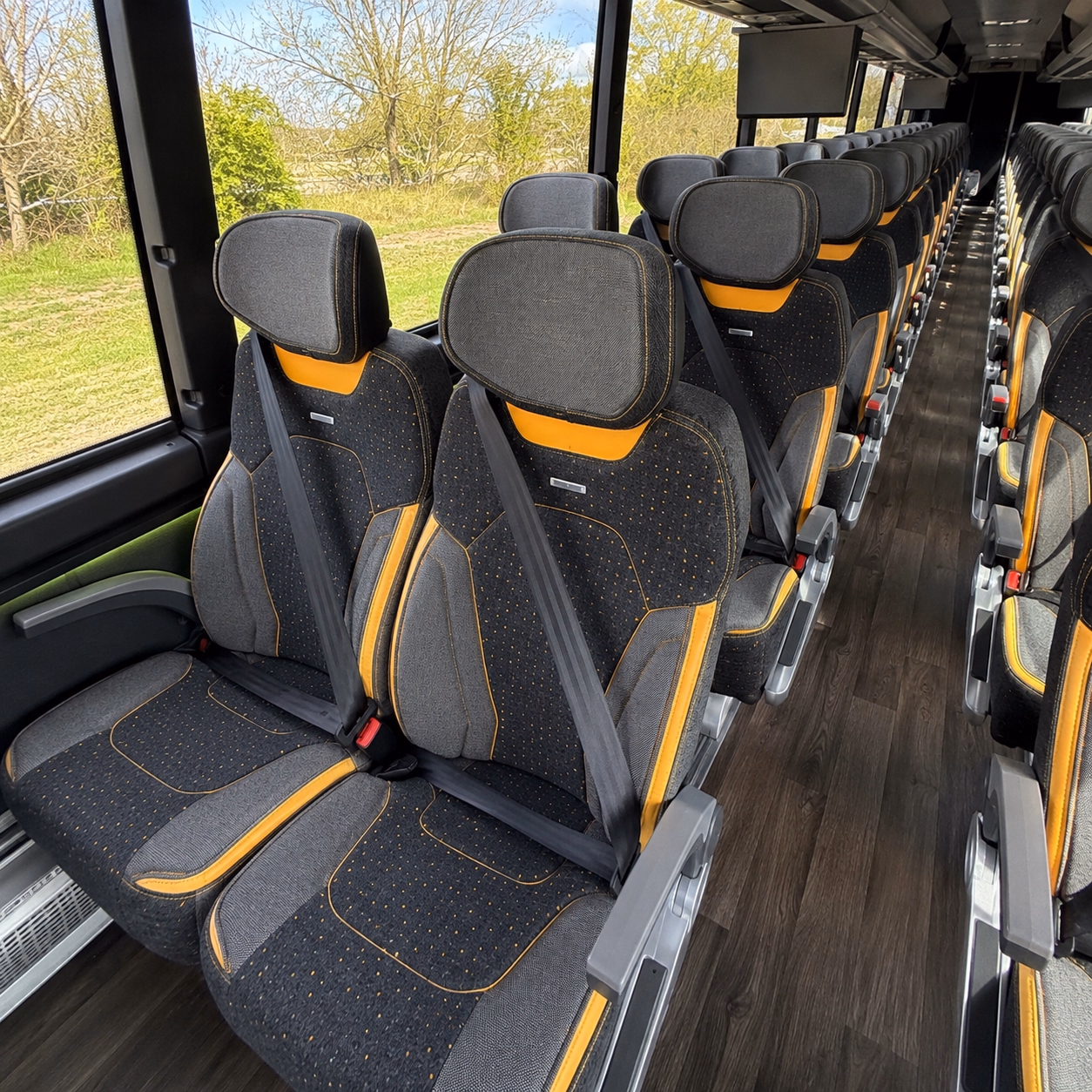 novi charter bus transportation to novi concerts and festivals