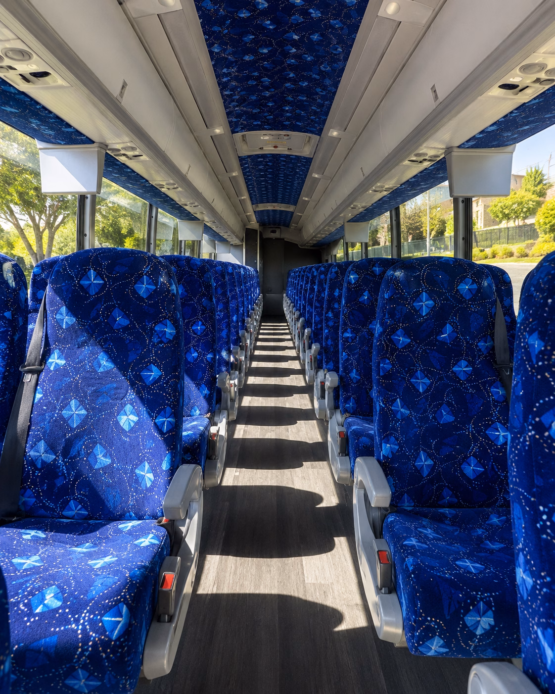 we help you compare wedding and event shuttle buses across grand rapids